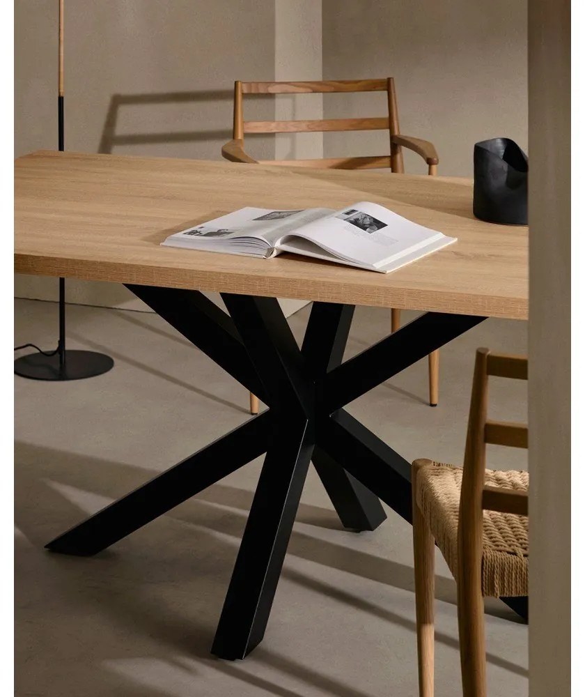 Étkezőasztal tölgyfa dekorral, 200 x 100 cm - Kave Home