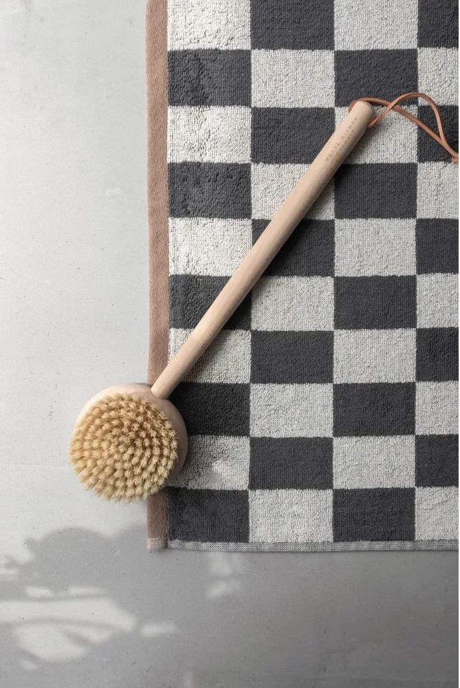 Antracitszürke-bézs bio pamut fürdőszobai kilépő zuhanyfülkéhez 50x80 cm Retro – Mette Ditmer Denmark