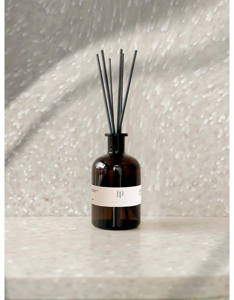 Aromadiffúzor #88 Linden, Moss, Hibiscus – Perfumed Prague