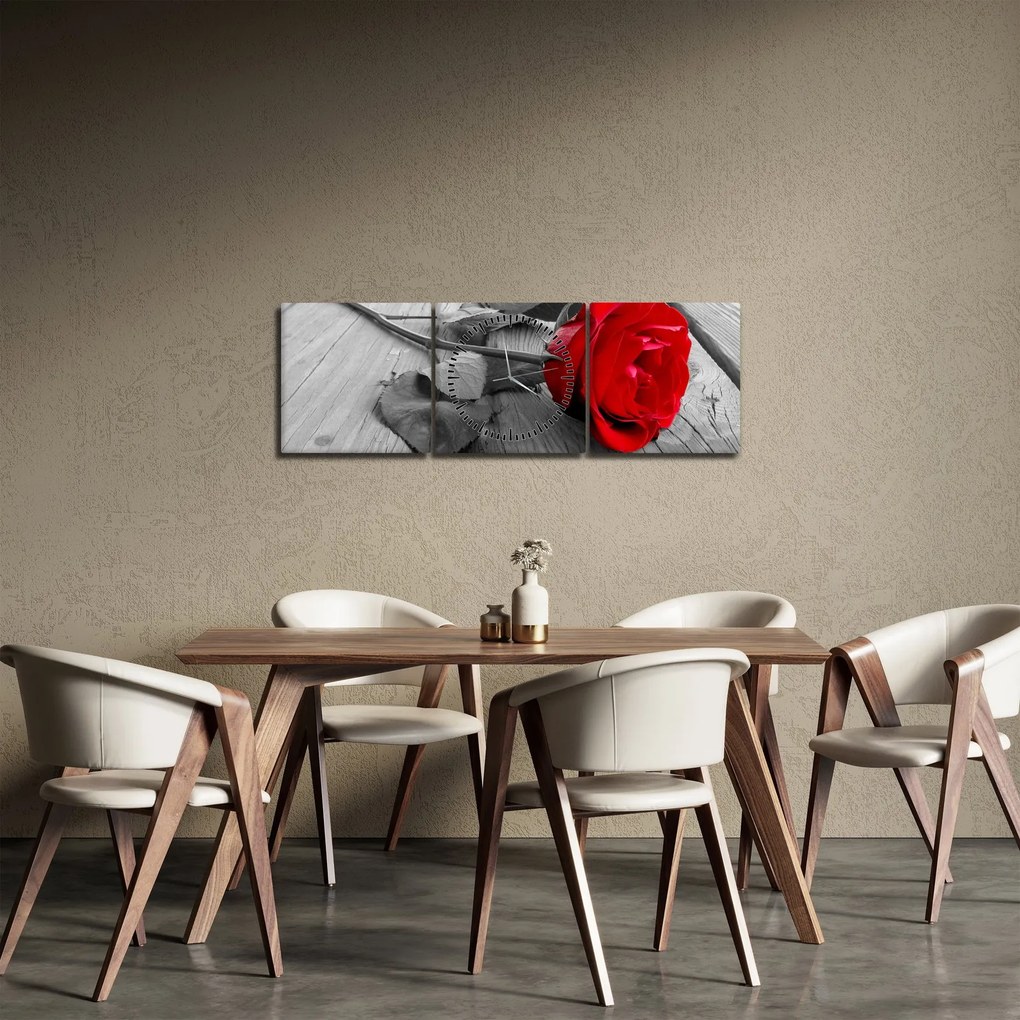 Egy vörös rózsa képe (órával) (90x30 cm)