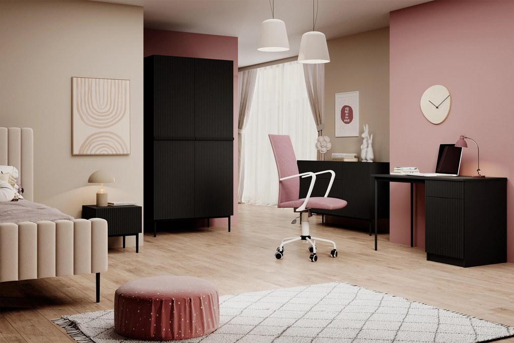 Nicole komód 150 cm fiókokkal és polcokkal - matt fekete / fekete lábak