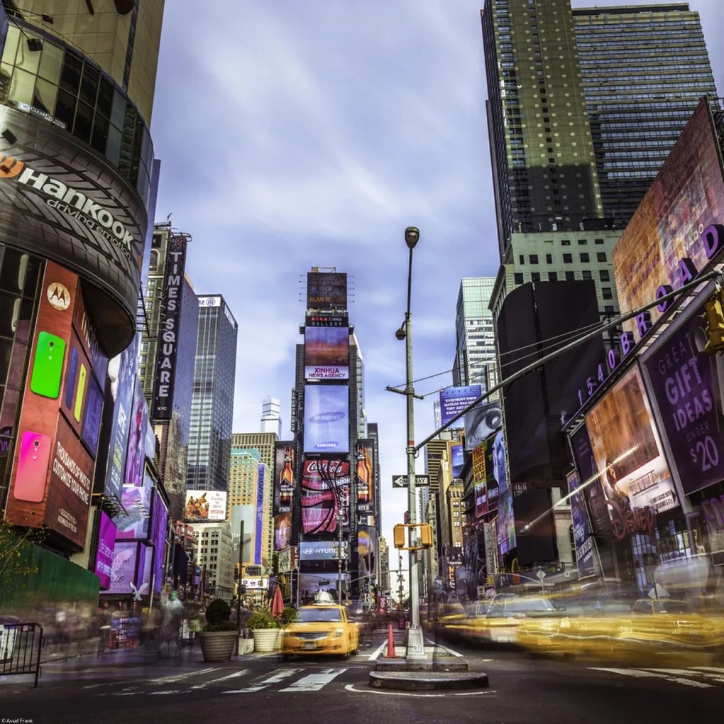 Poszter 40x40cm Forgalom a Times Square-en, Assaf Frank