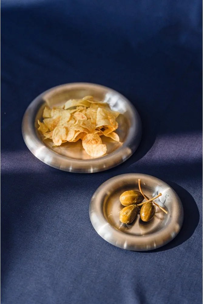 Ezüstszínű rozsdamentes acél tányér készlet 2 db-os ø 28 cm Roto – noo.ma