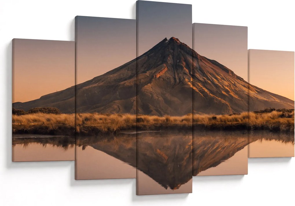 A Mount Taranaki visszaverődése, Új-Zéland (150x105 cm)