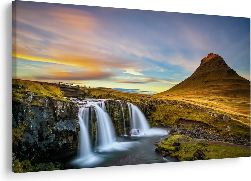 Kép a hegyekről és vízesésekről Izlandon (90x60 cm)
