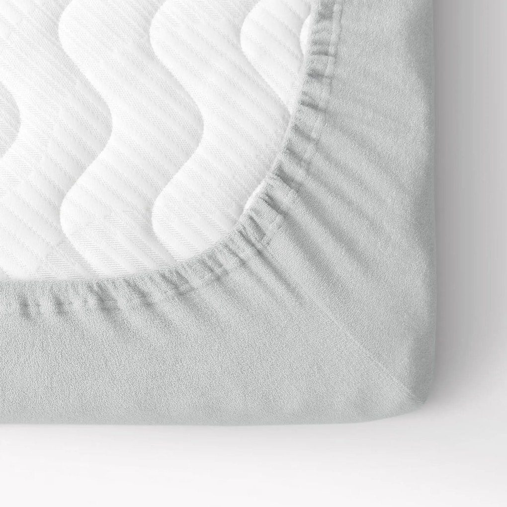 Goldea frottír gumis lepedő - világosszürke 180 x 200 cm