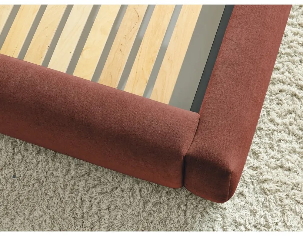 Narancssárga kárpitozott franciaágy tárolóhellyel, ágyráccsal 160x200 cm Vernon – Bobochic Paris