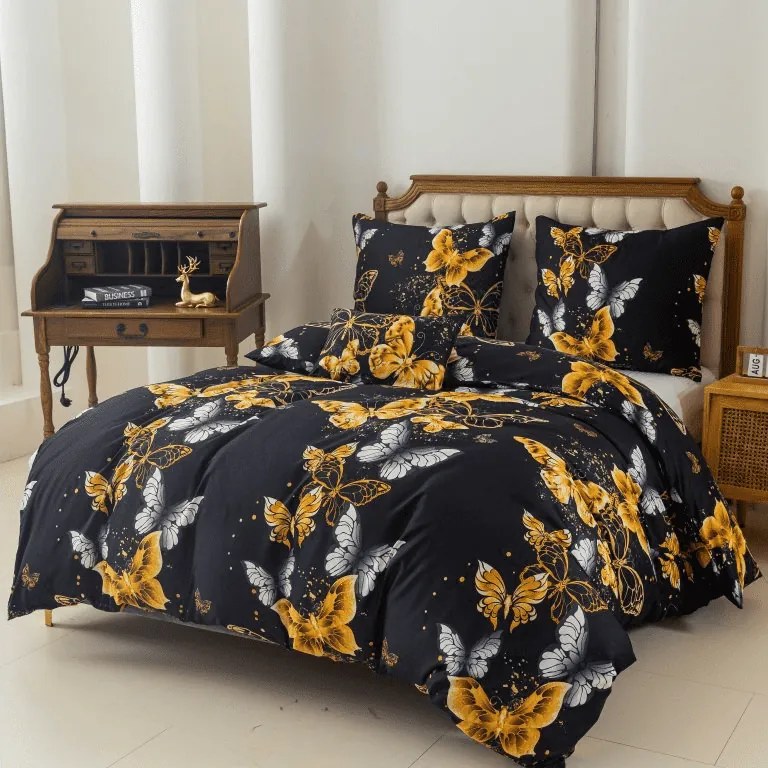 Mikroszálas ágyneműhuzat GOLD BUTTERFLY fekete Ágyneműhuzat mérete: 2 db 70 x 90 cm | 200 x 220 cm