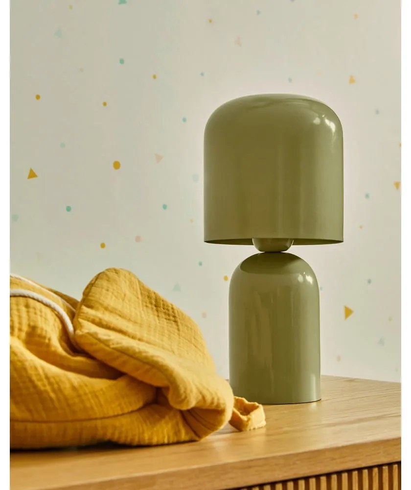 Zöld asztali lámpa fém búrával (magasság 28 cm) Monze – Kave Home