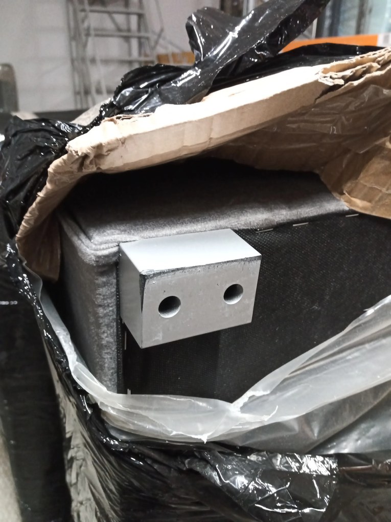 AKCIÓ sötétszürke kinyitható sarokkanapé CAVELO, kétoldalas II. osztály