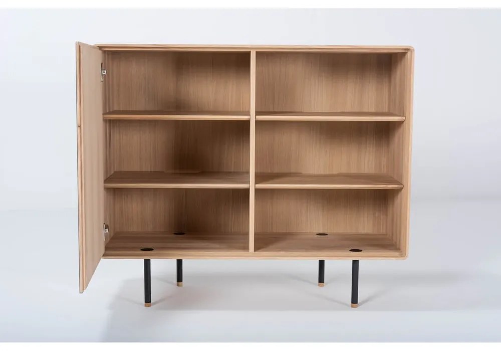 Fekete-natúr színű tölgyfa alacsony komód 118x100 cm Fina – Gazzda