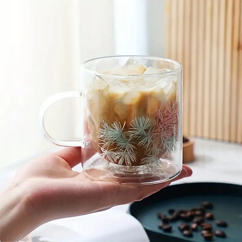 Bögre Színes fenyő tűk