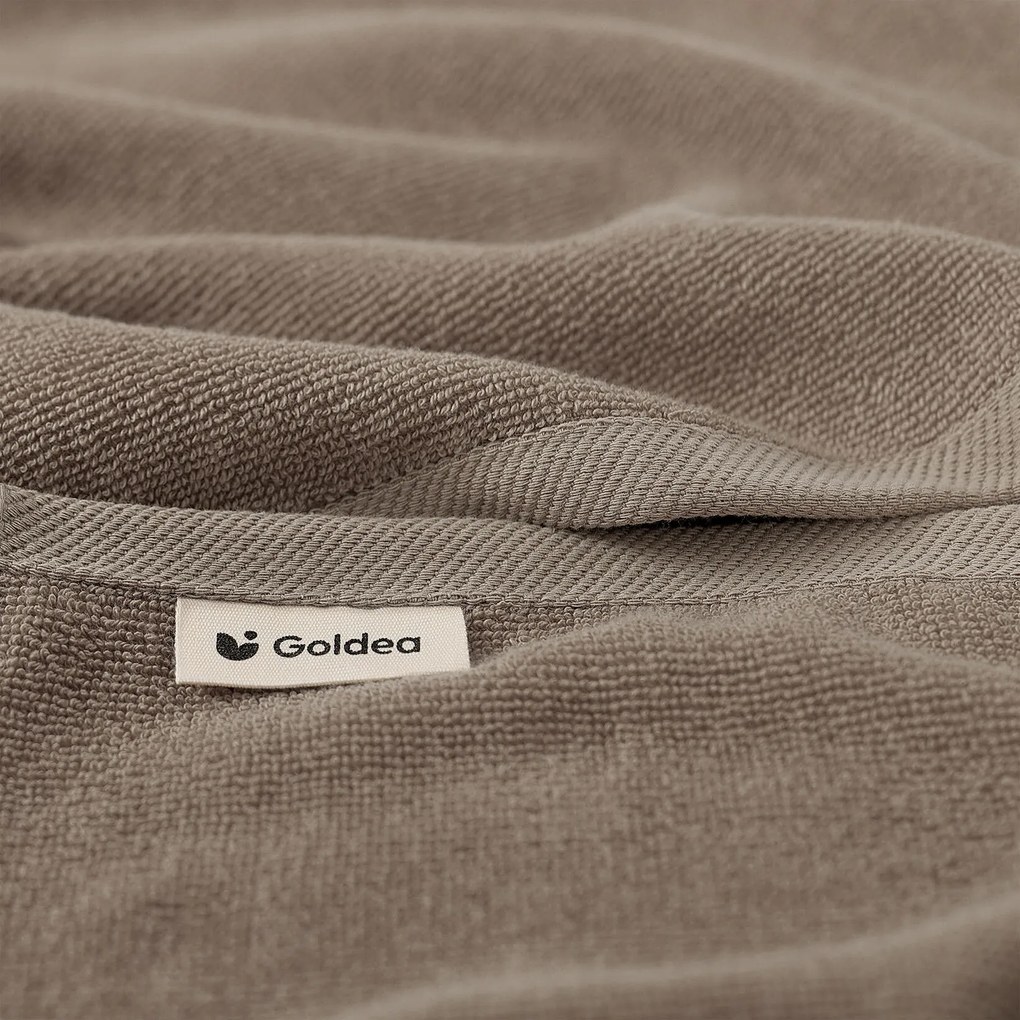 Goldea bordűr nélküli frottír törölköző és fürdőlepedő soft – szürkésbarna 30 x 50 cm