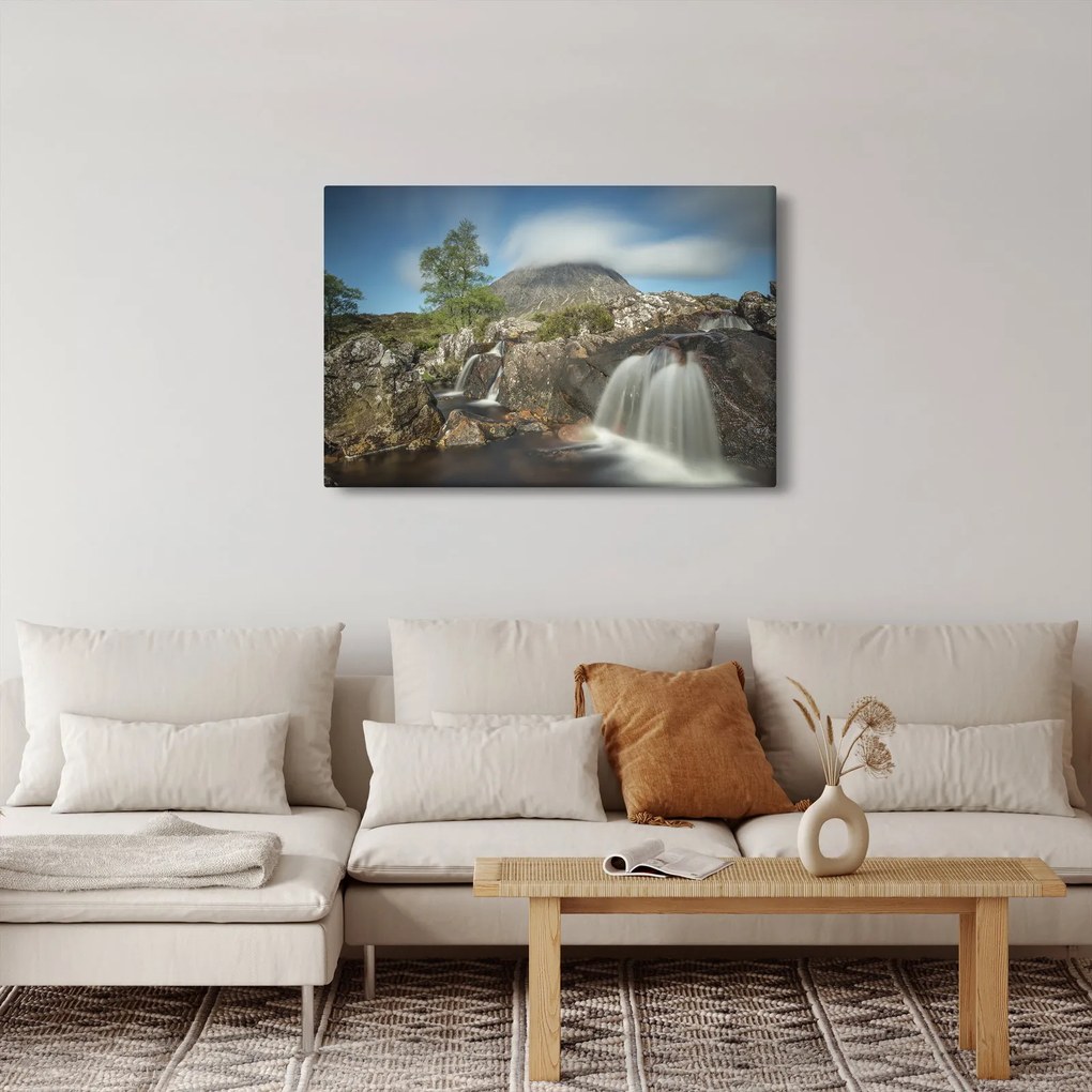 Vízesések és hegyek képe (90x60 cm)
