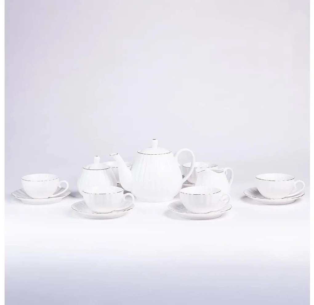 Fehér porcelán kávészett, 15 részes
