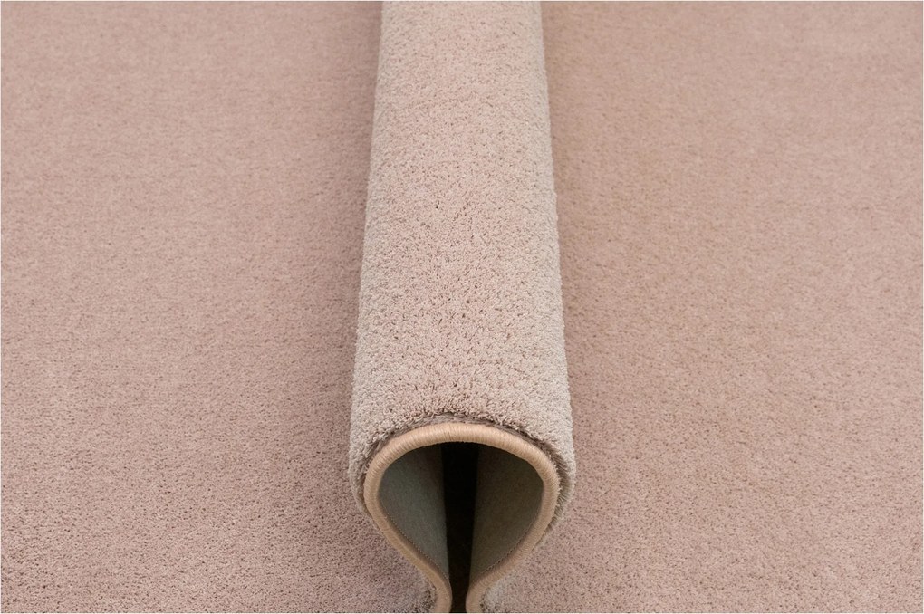 Púderrózsaszín Szőnyeg Gyerek Hálószobába Puha Filc Amazing 200x200 cm