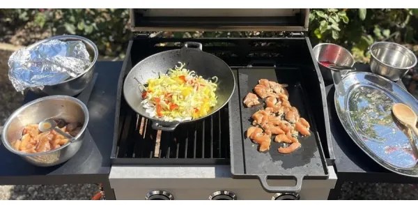 Grill serpenyő Wok 31 cm