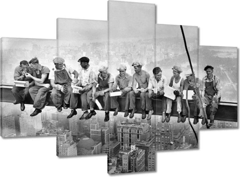 Képek 150x105 Munkások a gerendán Ebéd