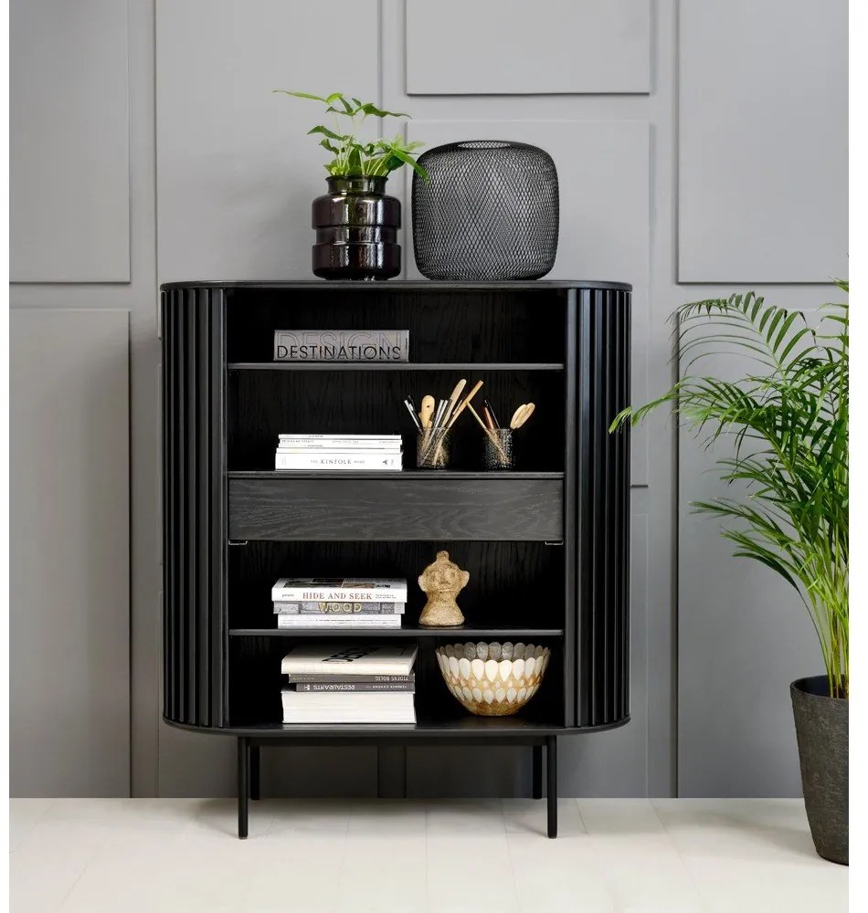 Fekete szekrény tölgyfa dekorral 125x110 cm Siena – Unique Furniture