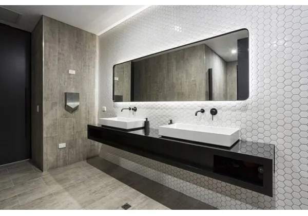 BAT-B0969 - LUNGO mosdócsaptelep rejtett beépítéshez, matt fekete