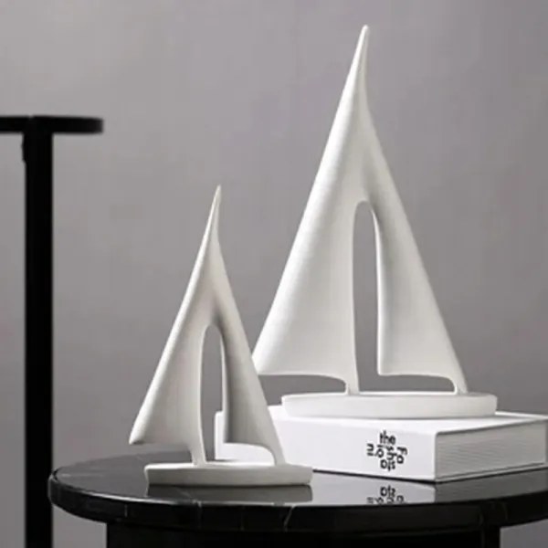 28 cm-es asztali dekoráció, gyanta, fehér