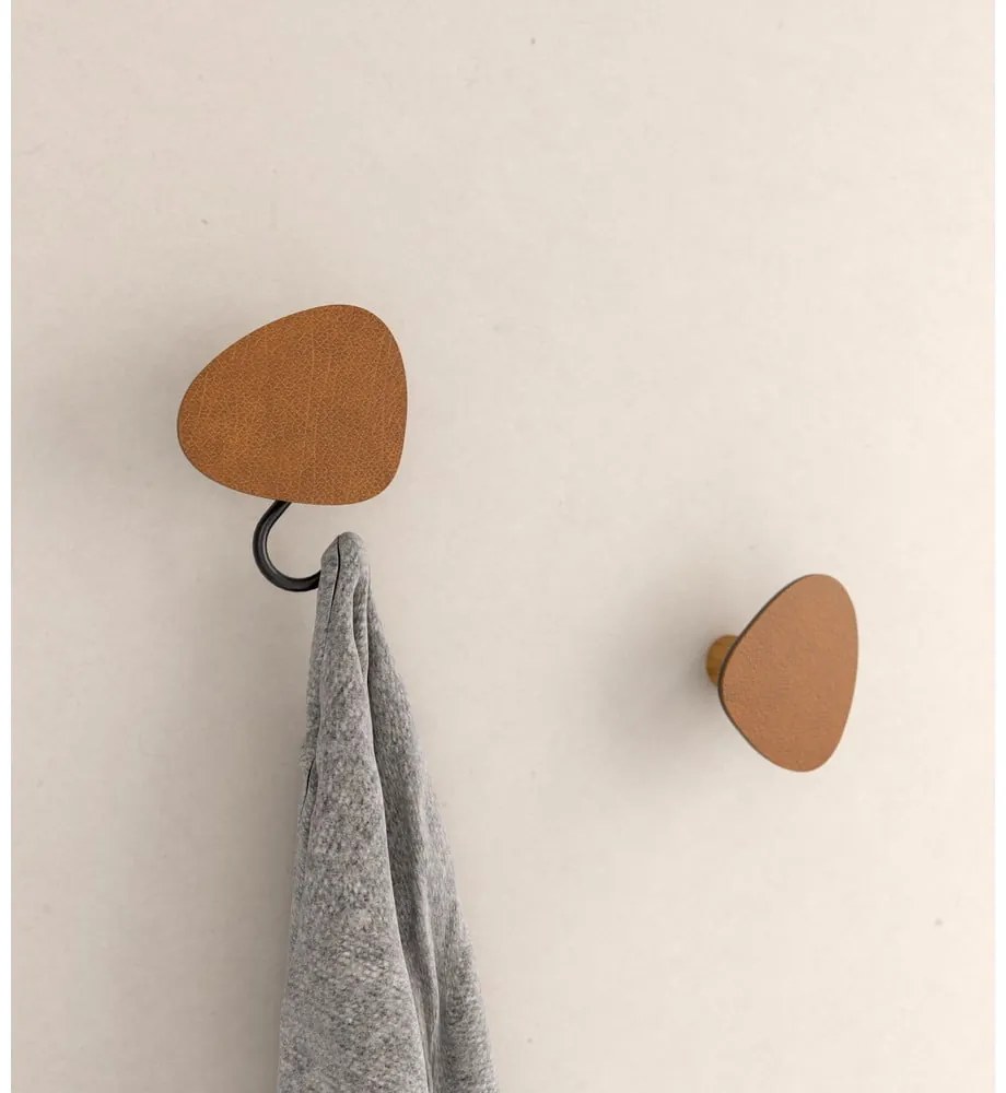 Konyakbarna fali acél akasztó Dot L Bull – LIND DNA