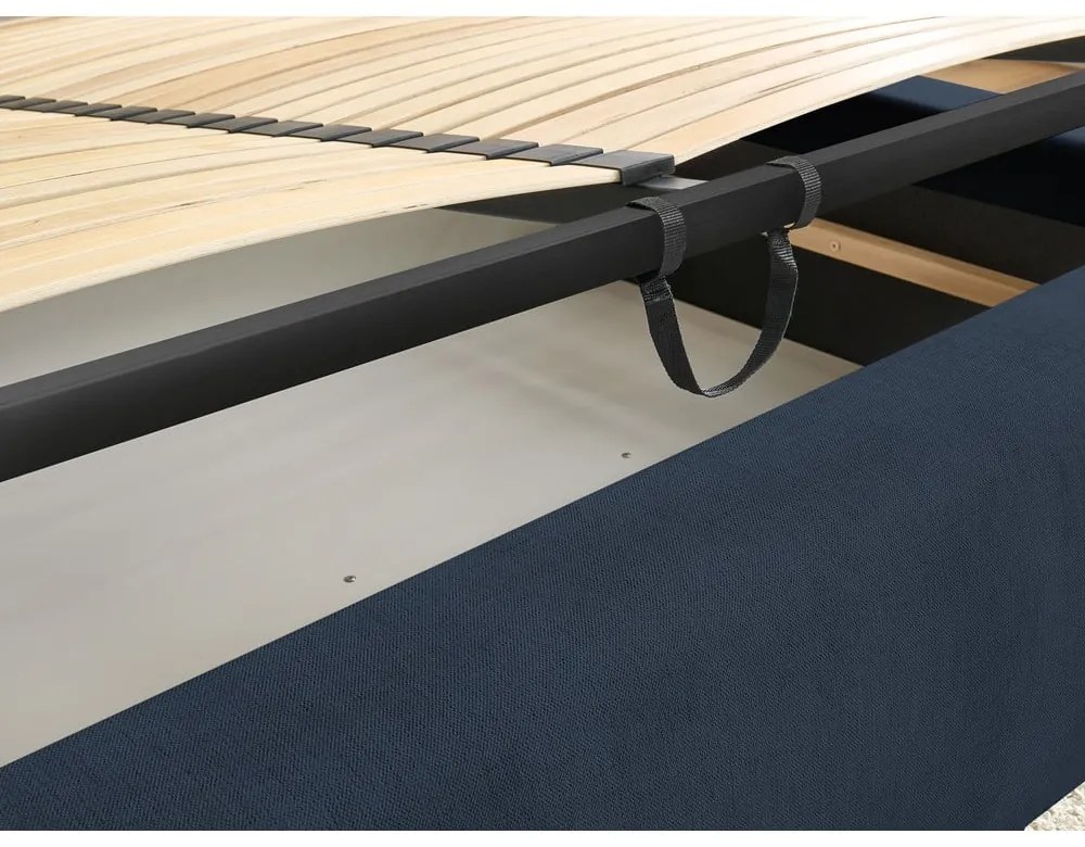 Sötétkék kárpitozott franciaágy tárolóhellyel, ágyráccsal 180x200 cm Jagna – Bobochic Paris