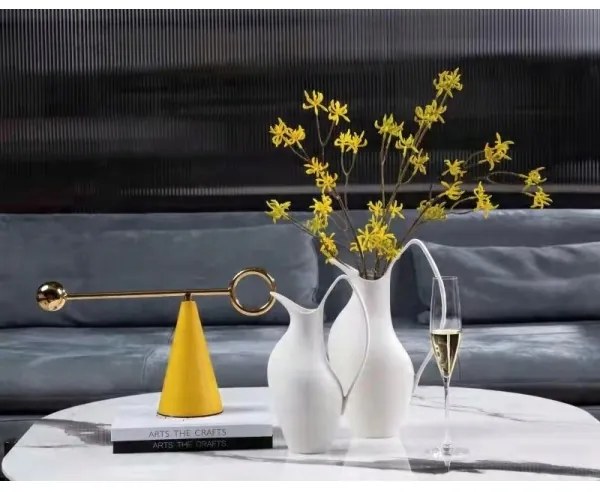 Fehér kerámia váza 33x17x19 cm