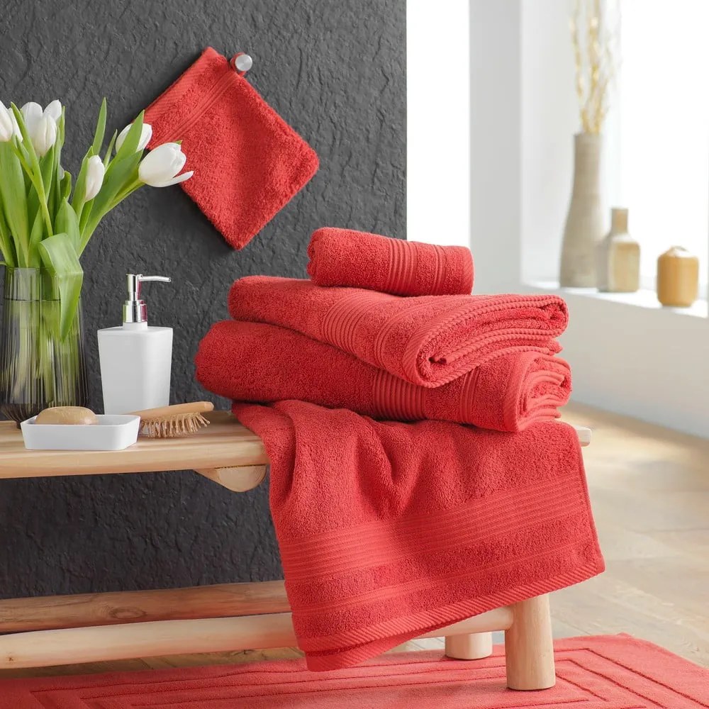 Téglavörös frottír pamut fürdőlepedő 90x150 cm Tendresse – douceur d'intérieur