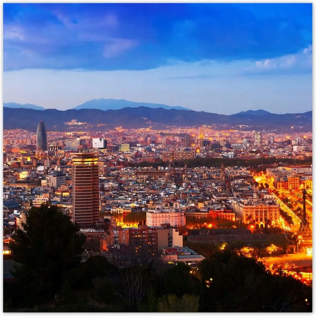 Poszterek 100x100 Éjszakai felvétel Barcelonából
