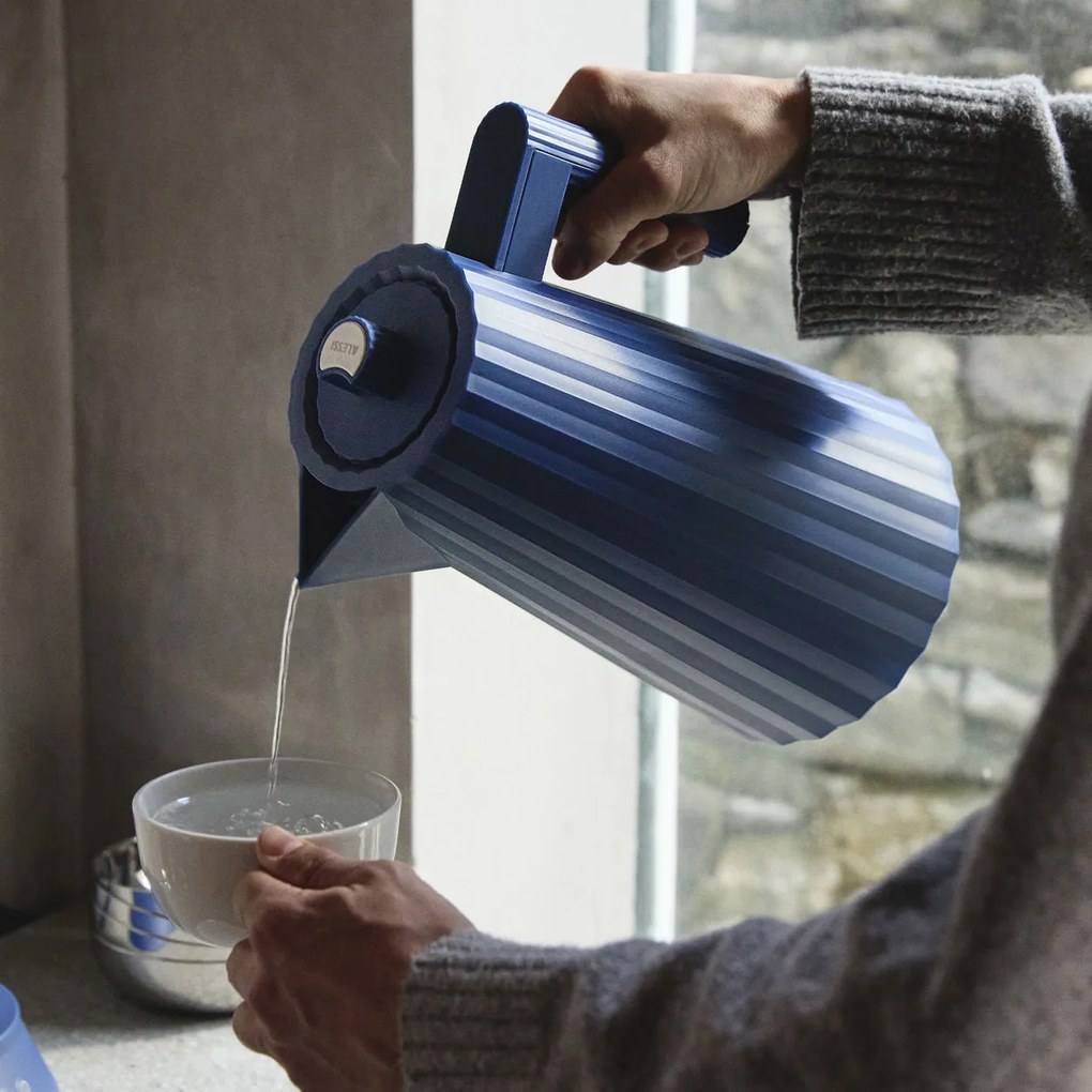 Plissé elektromos vízforraló 1,7L, kék - Alessi