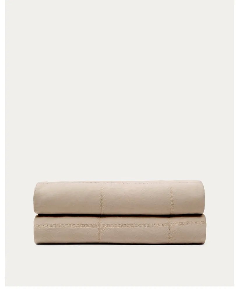Világosbarna pamut steppelt ágytakaró 240x260 cm Isor – Kave Home
