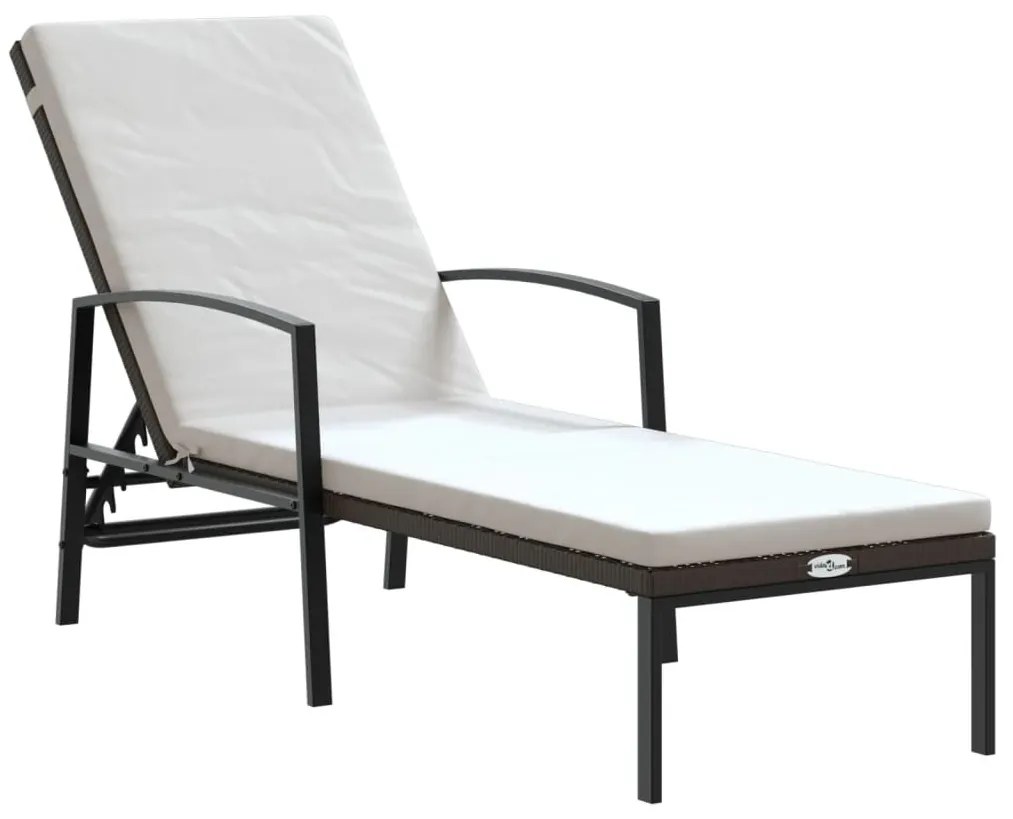 2 db barna polyrattan napozóágy asztallal
