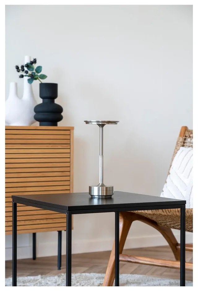 Ezüstszínű LED asztali lámpa (magasság 28,5 cm) Lyneham – House Nordic