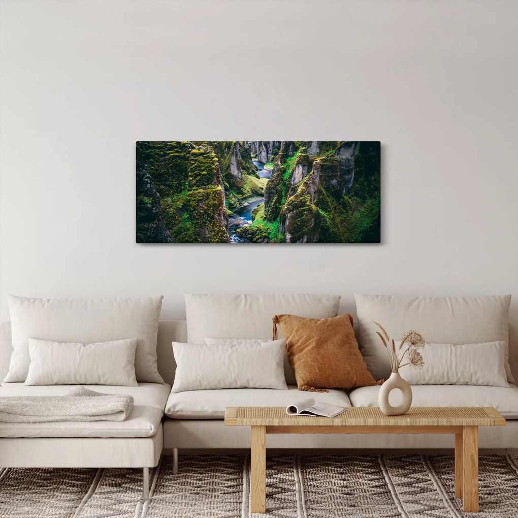 Kép - Folyó a sziklás völgyben (120x50 cm)