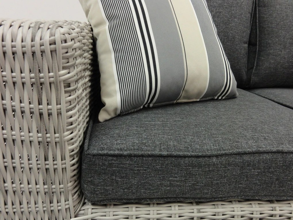Montana white-wash rattan kerti bútor