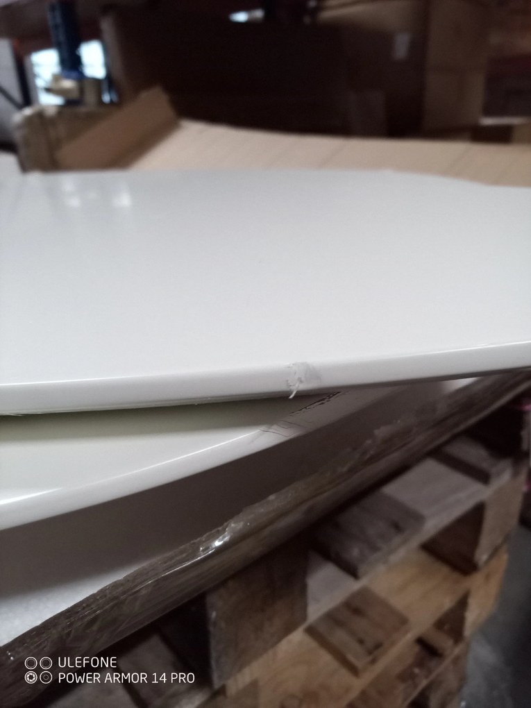 AKCIÓ Fehér NOLAN B kis asztalok készlete, II. minőség