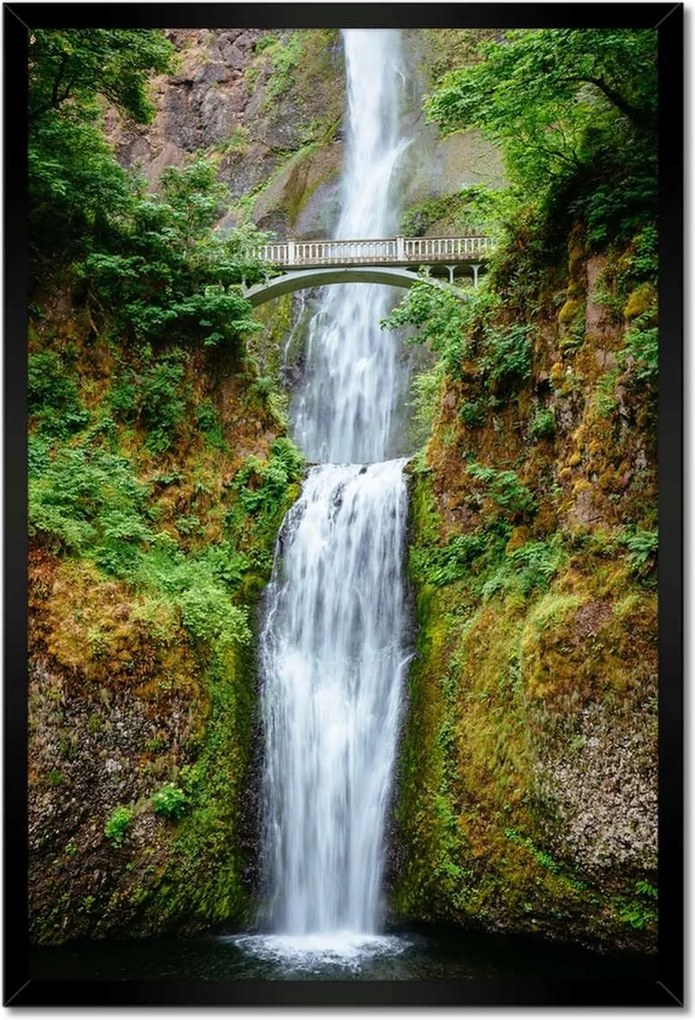 Poszterek keretben 40x60 Trópusi vízesés Hegyek