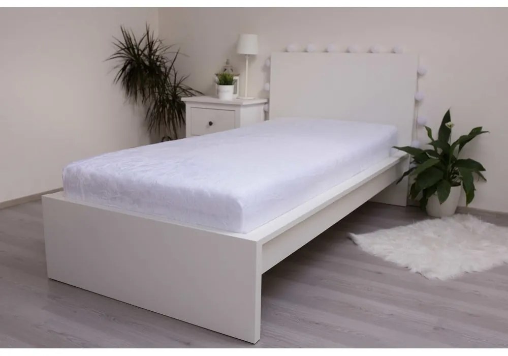 Fehér gumis mikroplüss lepedő 180x200 cm – Jerry Fabrics