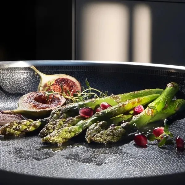 WMF - ULTIMATE PROFI RESIST serpenyő Ø 24 cm