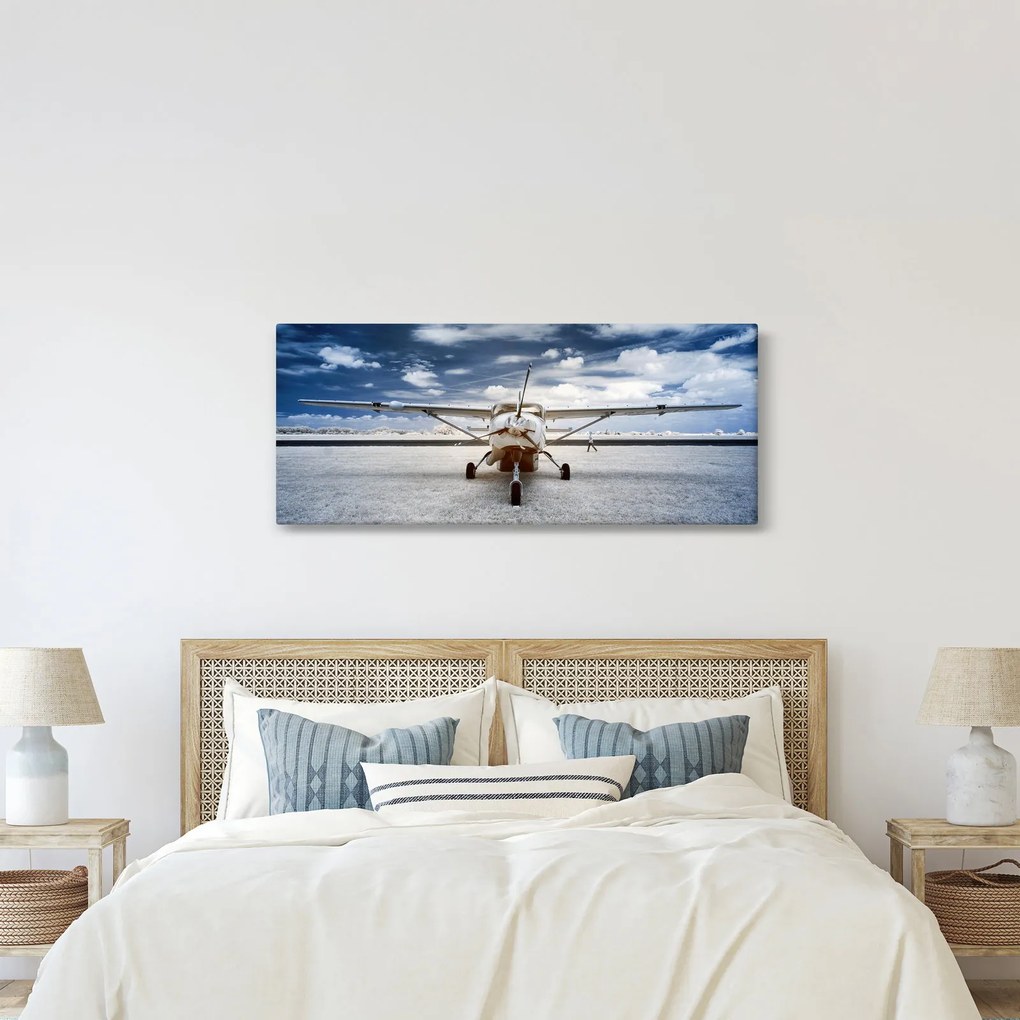 Egy motoros repülőgép képe (120x50 cm)