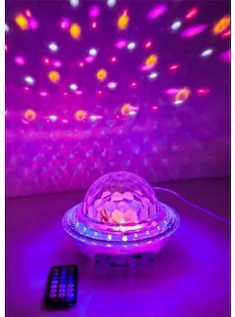 UFO Mágikus Disco Lámpa USB Foglalattal + Bluetooth
