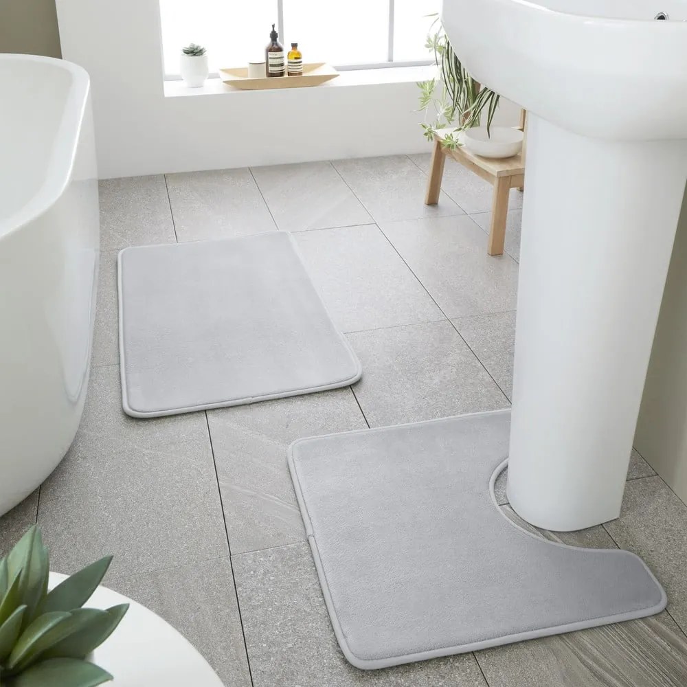 Világosszürke memóriahab fürdőszobai kilépő szett WC-hez, 2 db-os 50x80 cm Anti-Bacterial – Catherine Lansfield
