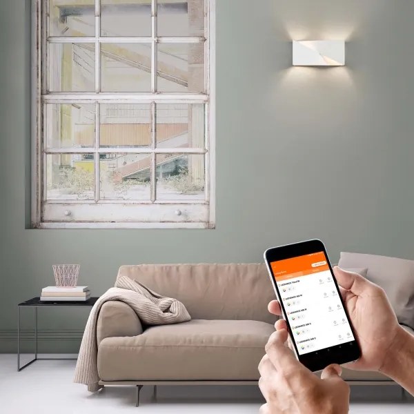Ledvance - LED Dimmelhető fali lámpa SMART+ SWAN LED/23W/230V Wi-Fi