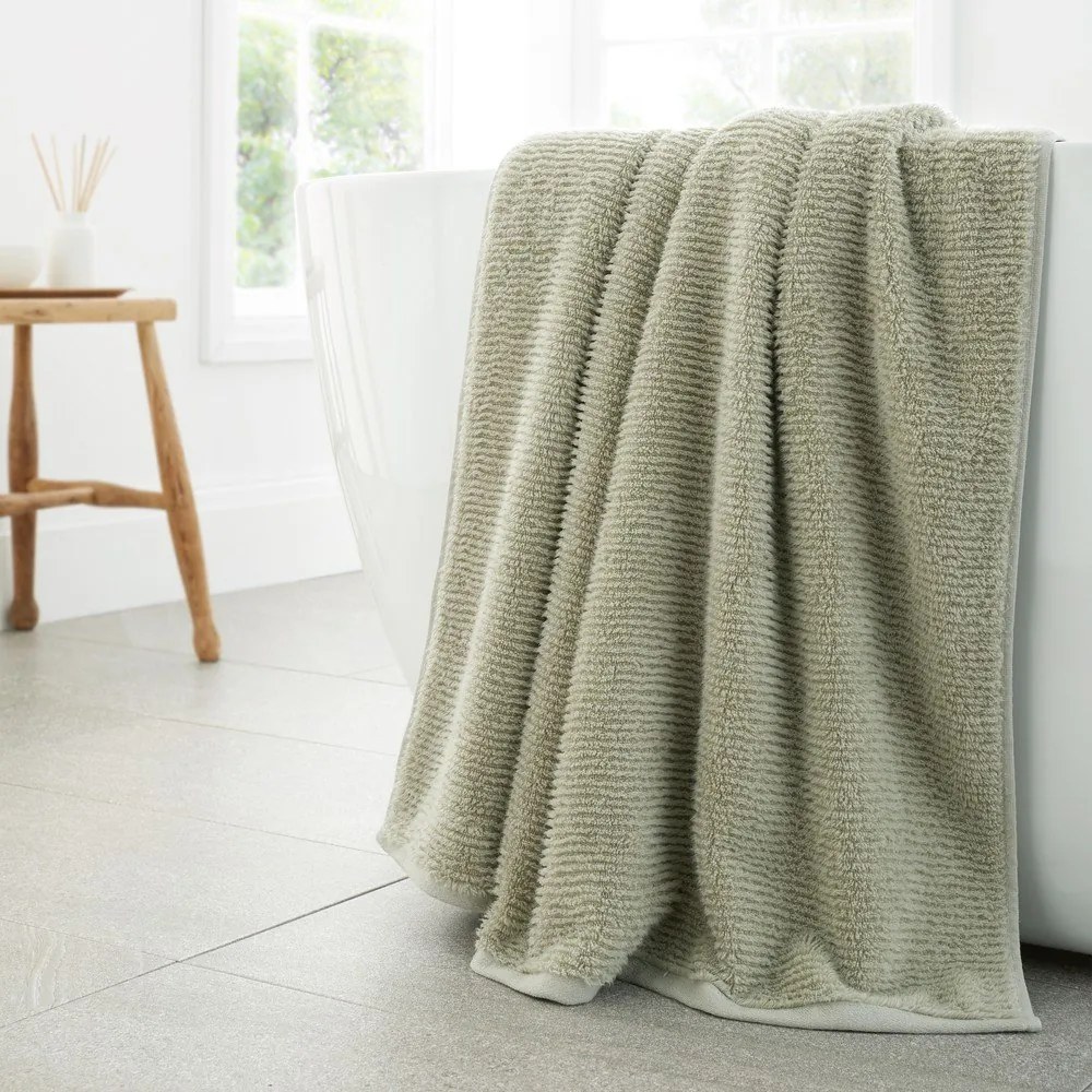Világoszöld pamut fürdőlepedő 100x150 cm Soft Zero Twist Spa Towel – Bianca