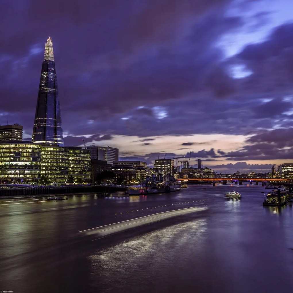 Poszter 40x40cm Kilátás a The Shard-ra a Temze folyó alkonyatából, Assaf Frank