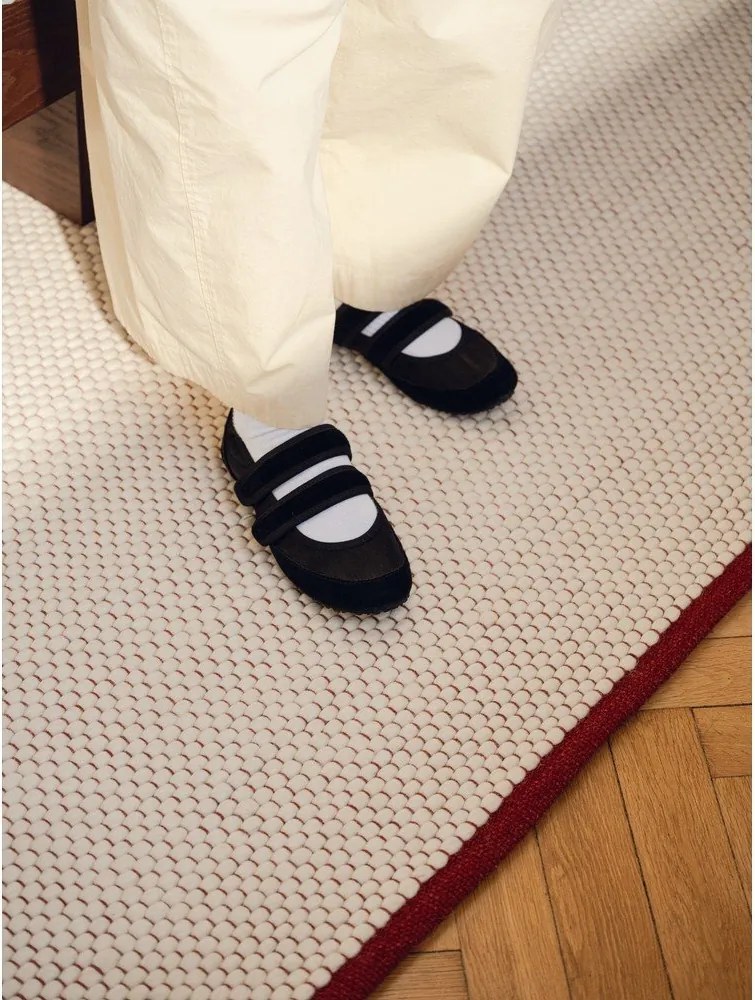 Piros-bézs kézi szövésű gyapjú szőnyeg 140x200 cm Lenu – noo.ma