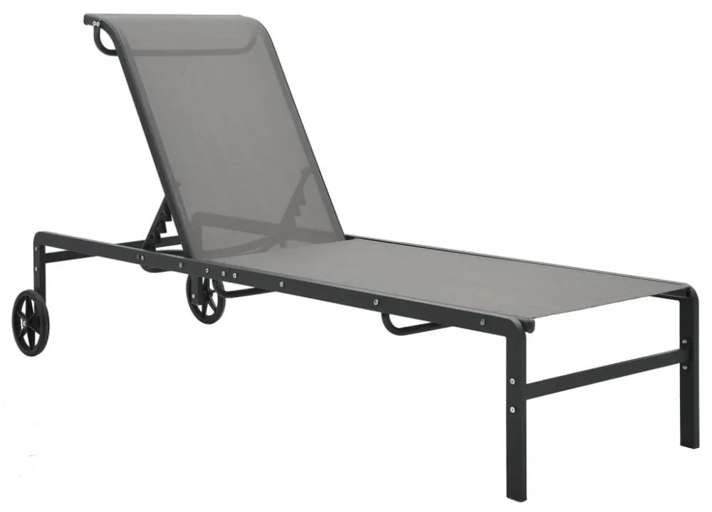 2 db textilén és acél napozóágy asztallal