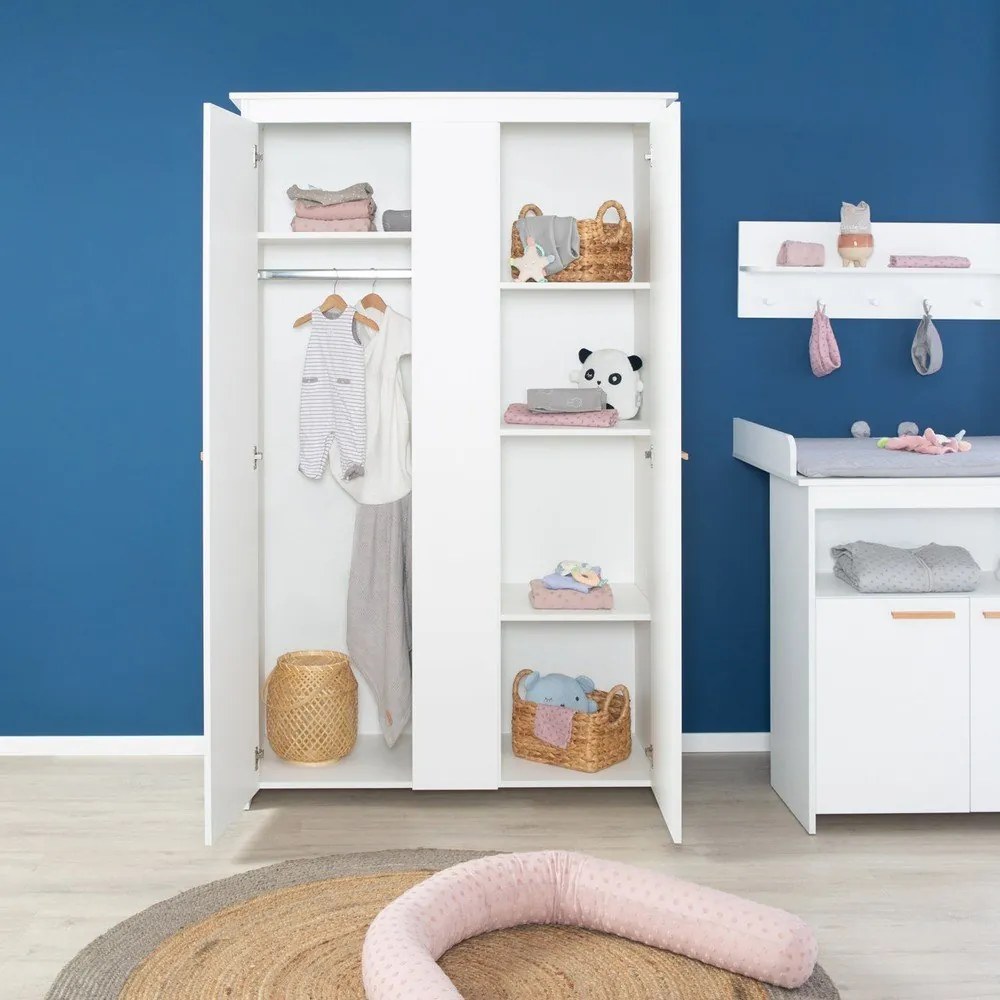 Fehér gyerek ruhásszekrény 119x190x52 cm Anton – Roba