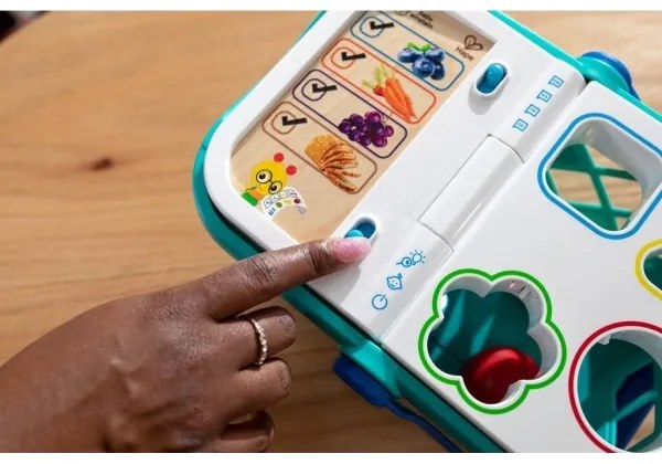 Baby Einstein - Interaktív gyerek bevásárlókocsi MAGIC TOUCH HAPE 3xAAA